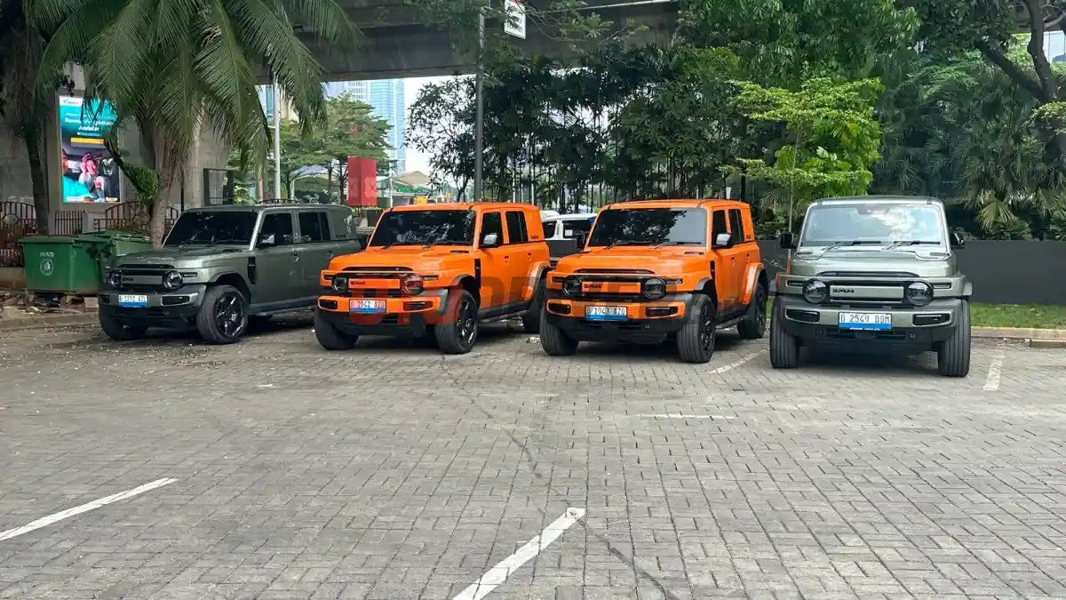 Foto - ICAR Serahkan V23 Pro Plus Collector Series ke Pemilik Perdana di Indonesia