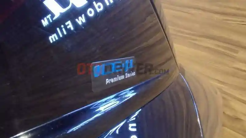 Foto - ICE-u Resmi Jadi Kaca Film Mobil Listrik Wuling dan MG