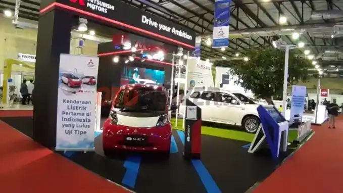 Foto - Untuk Pertamakalinya Pameran Khusus Mobil Listrik Digelar di Indonesia