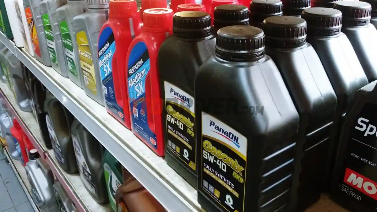 Foto - Pelumas Di Mesin Diesel Punya Tugas Utama Menyerap Jelaga
