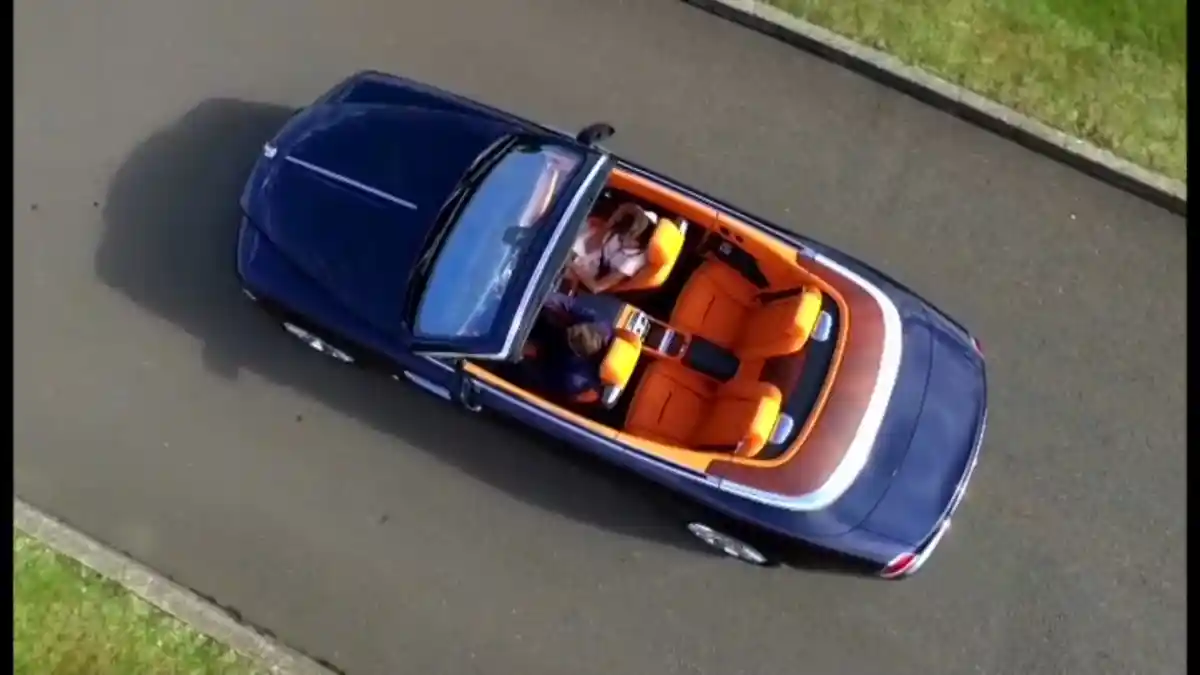 Foto - VIDEO: Megahnya Launching Online Rolls-Royce Dawn