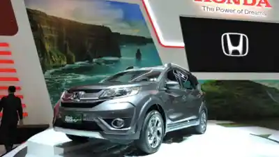 Foto - GIIAS Surabaya Auto Show : Ini Mobil Baru Yang Dapat Anda Jajal