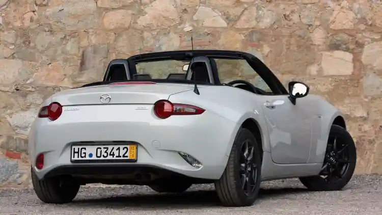 Foto - Gara-Gara Aturan Ban Serep, Kehadiran MX-5 Baru Terancam Batal