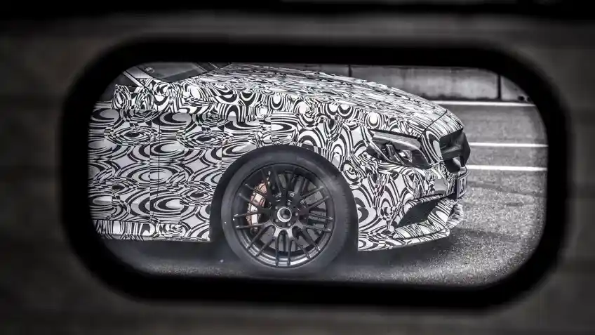 Foto - Penampakan Mercedes-AMG C 63 Coupe Baru