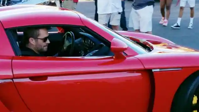 Foto - Anak Paul Walker Gugat Porsche Atas Kematian Ayahnya