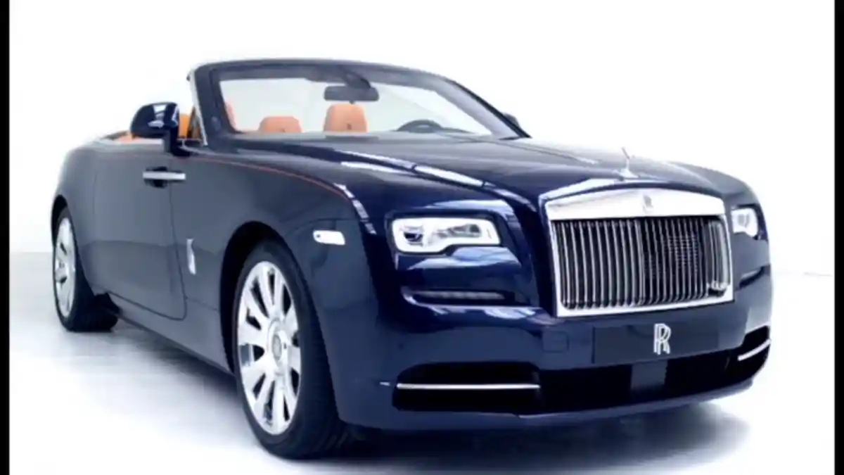 Berita - VIDEO: Megahnya Launching Online Rolls-Royce Dawn