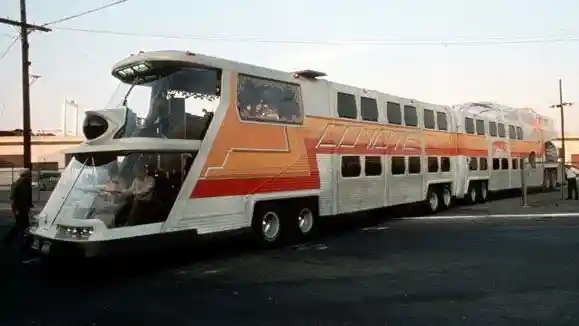 Bus - Bus Masa Depan Ala Film The Big Bus