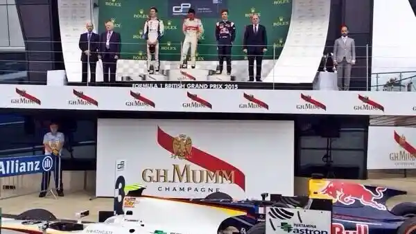 Berita - Rio Haryanto Memenangi GP2 di Sirkuit Silverstone Inggris