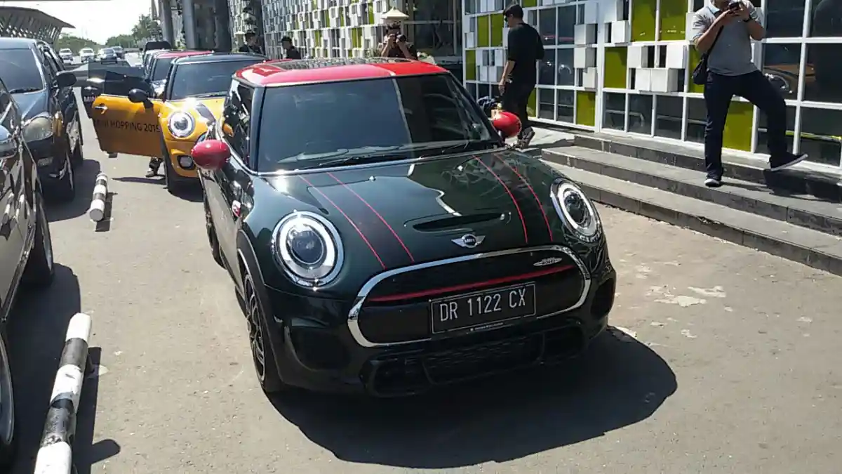Berita - MINI Hopping 2015: Menguji Performa MINI di Lombok 