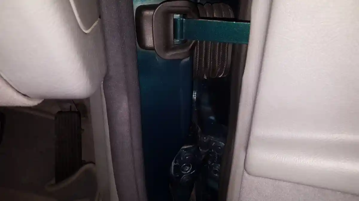 Foto - Trik Menghindari Mobil Bekas Kebanjiran