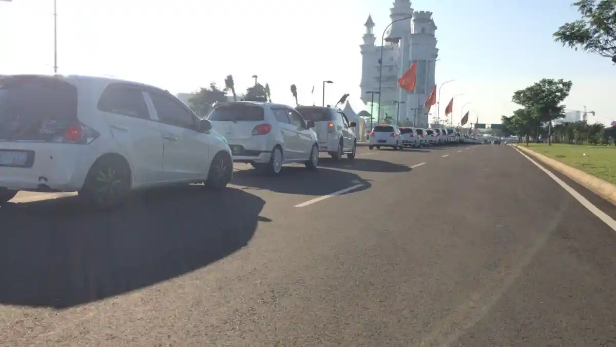 Foto - Mobil Putih Rentan Hadapi Kemarau, Ini Cara Merawatnya