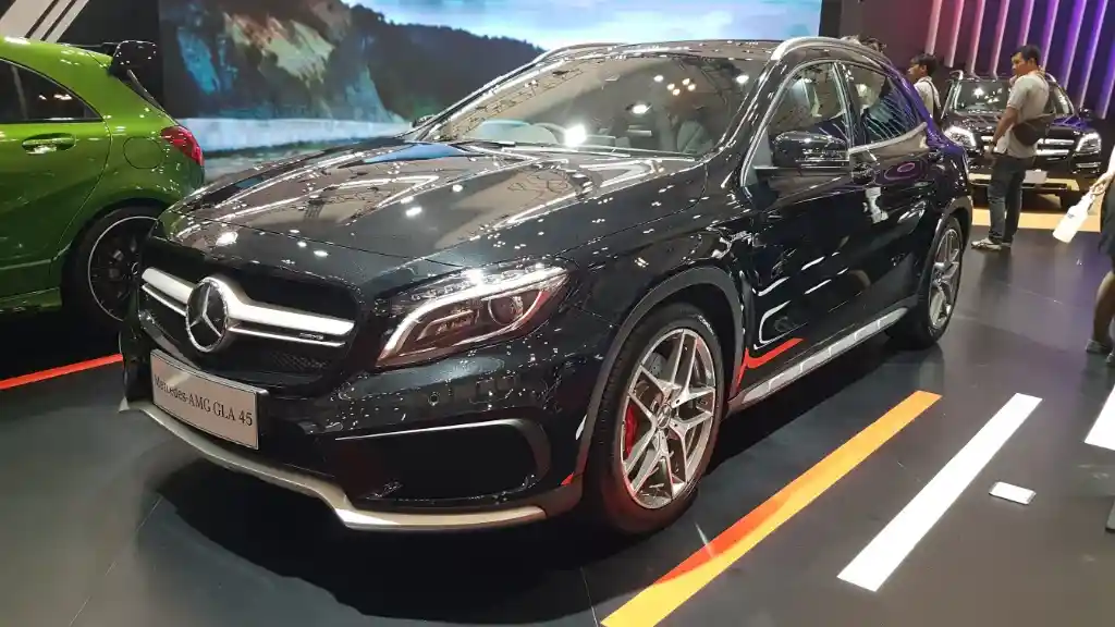 Foto - Begini Spek Dan Harga 4 Varian Mercedes-AMG Yang Mejeng Di GIIAS 2016