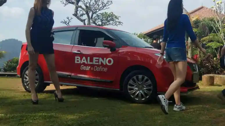 Foto - Suzuki Baleno Hatchback Rajai Penjualan di Kelasnya