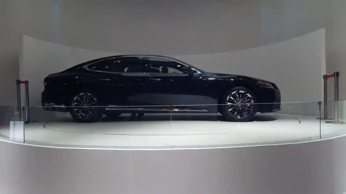 Foto - GIIAS 2017: Lexus Luncurkan NX 300 dan LS 500 Facelift