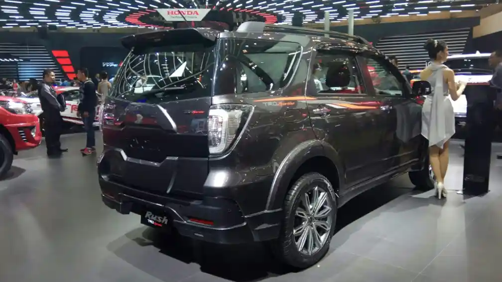 Foto - Kemiripan Rush - Terios Generasi Terbaru Dengan Daihatsu FT Concept
