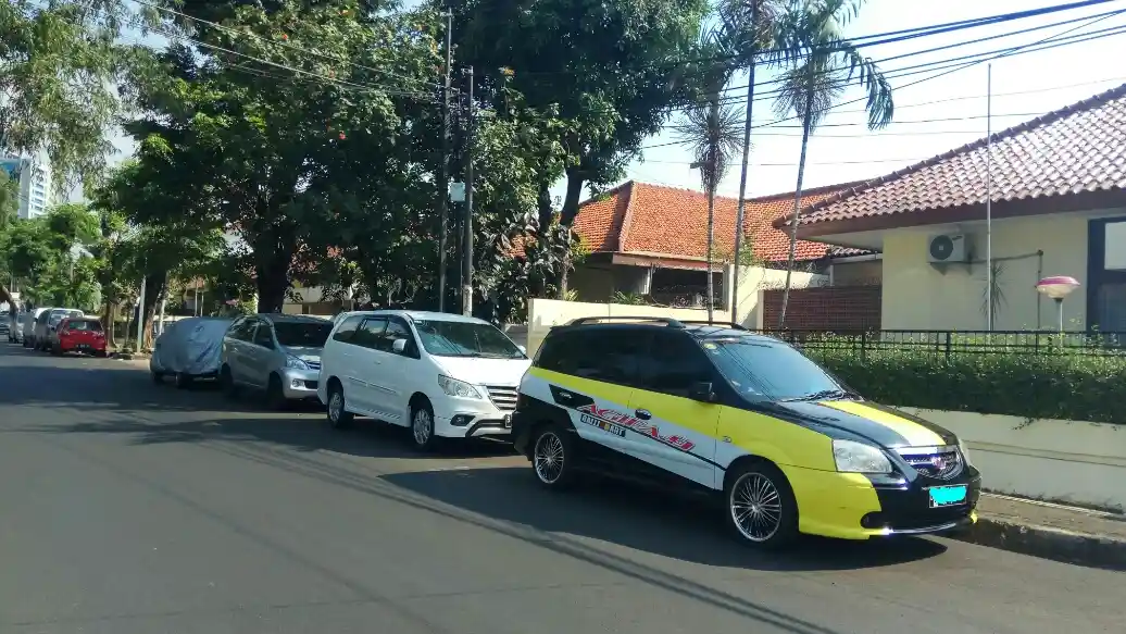 Berita - Beli Mobil Baru Wajib Punya Garasi? Bukan Isapan Jempol Belaka!