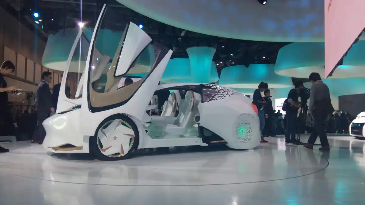 Berita - Tokyo Motor Show 2017: Toyota Pamer Berbagai Mobil Konsep Futuristik