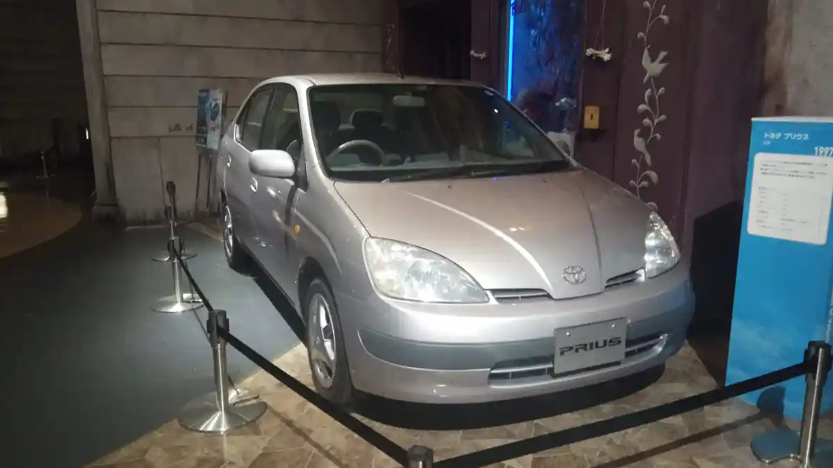 Foto - Mengunjungi Toyota Mega Web. Museum, Theme Park, Dealer Jadi Satu