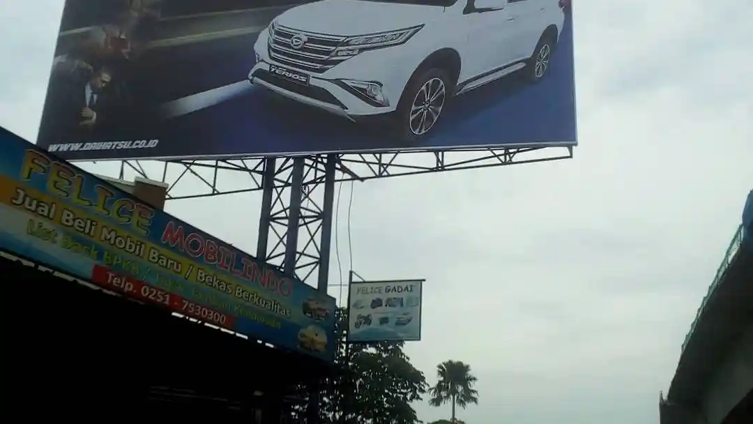Foto - Wujud Daihatsu Terios Generasi Terbaru Ada di Baliho!