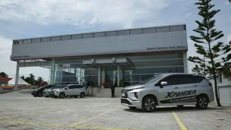 Foto - Dealer Mitsubishi Pertama di Palangka Raya Akhirnya Resmi Berdiri