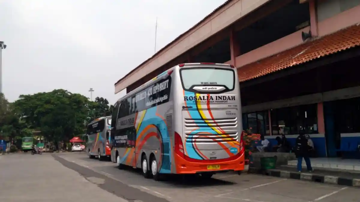 Bus - PO Rosalia Indah Buka Rute Malang-Cileungsi, Andalkan Kelas Tertinggi