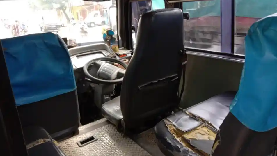 Foto - Mencicip Sensasi Bus Tuyul, Ongkosnya Tergantung Nego!