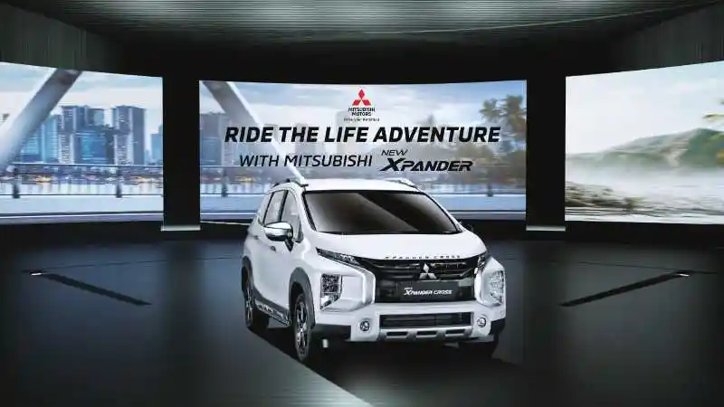 Foto - Mitsubishi New Xpander Dan New Xpander Cross 2021 Resmi Meluncur. Tawarkan Banyak Ubahan 
