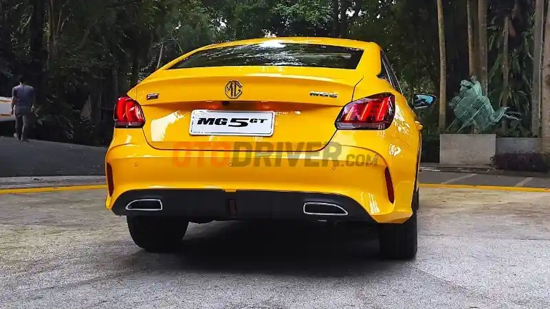 Foto - Apakah Momen Kebangkitan Pasar Sedan Indonesia dengan MG 5 GT? 