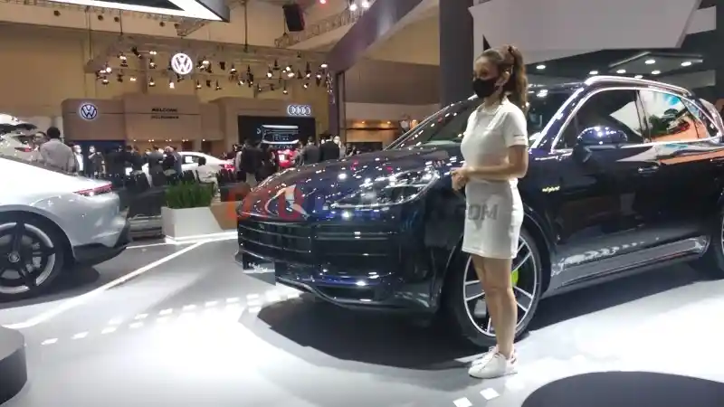 Foto - Porsche Hadirkan 3 Model Kendaraan di Ajang GIIAS 2022, Apa Saja? 