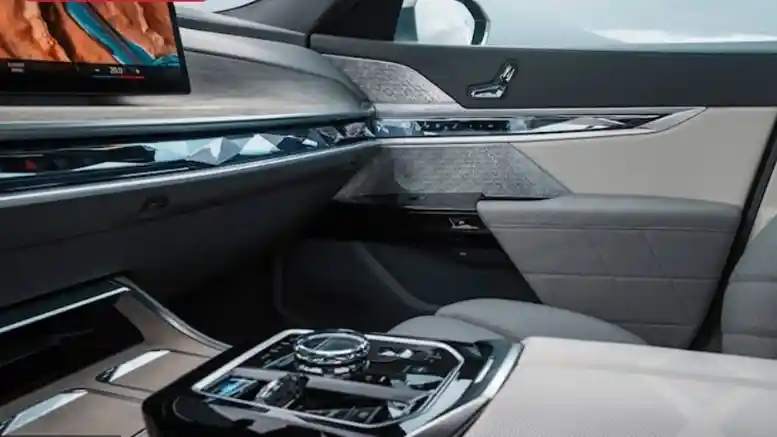 Berita - Keren! BMW Akan Hadirkan Interior yang Terbuat dari Bahan Daur Ulang 