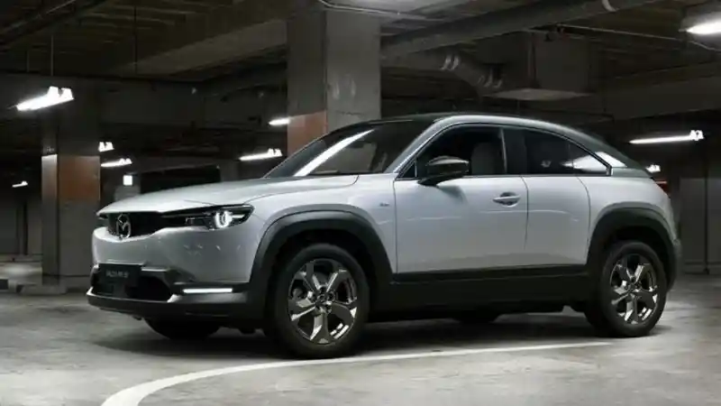 Berita - Mazda Indonesia Akan Hadirkan Mobil Listrik Murni Setelah Kiprah Model Hybrid 