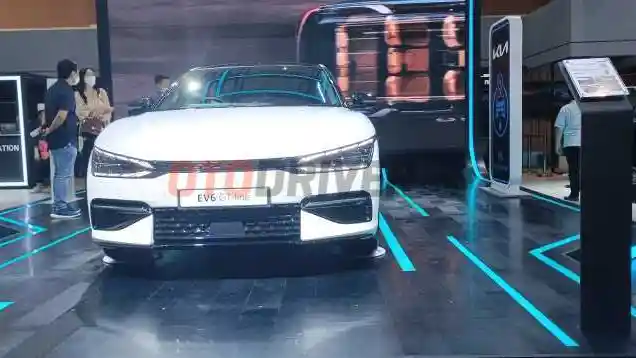 Foto - Kia Bawa Lima Model di GJAW 2023. Ada EV6 GT-Line