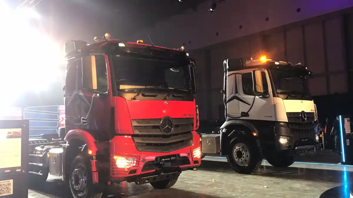 Berita - Daimler Luncurkan Truck Premium Euro 5