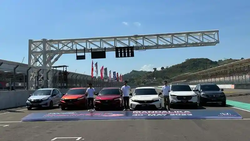 Berita - Honda Ajak Jajal Semua Varian RS dan Civic Type R di Mandalika 