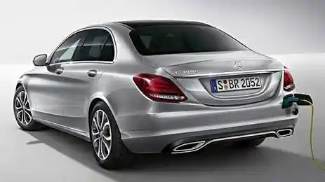 Foto - Mercedes-Benz Malaysia "Gemas" Akan Pasar Mobil Listrik Indonesia