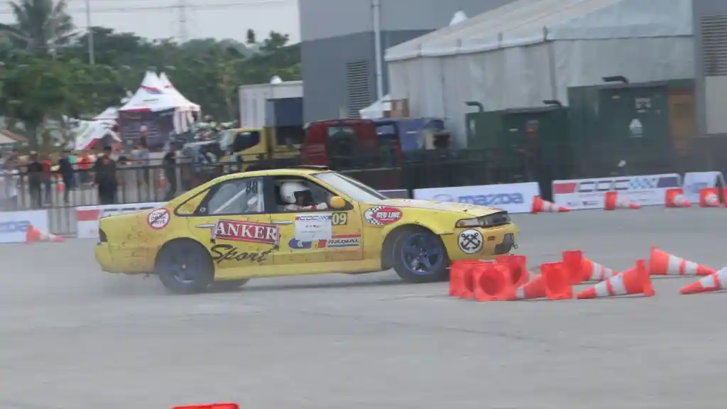 Foto - GIIAS 2015 : Rizal Sungkar Juara Champion Of Champions