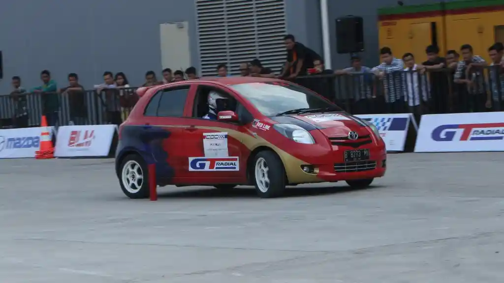 Foto - GIIAS 2015 : Rizal Sungkar Juara Champion Of Champions