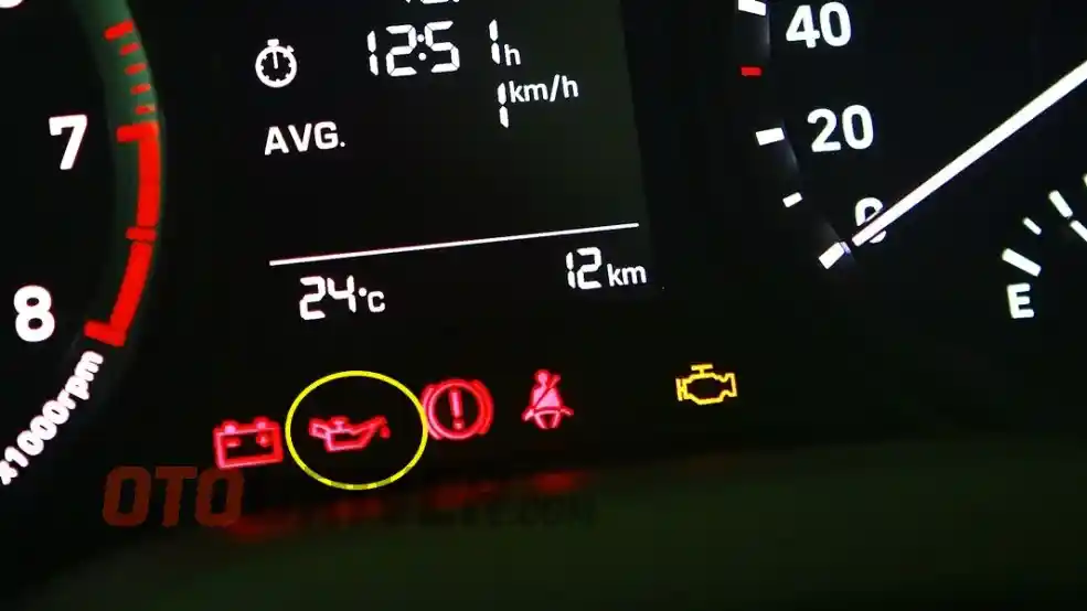 Foto - Perlu Nggak Sih Mengganti Oli Mobil Sehabis Dipakai Mudik? Ini Jawaban Dari Ahlinya