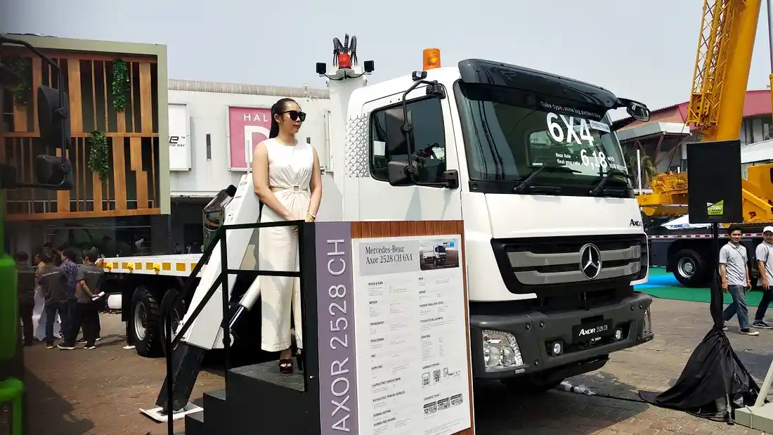 Foto - Penguasa Pasar Truk 2023: (Masih) Kepala Kuning dan Hijau