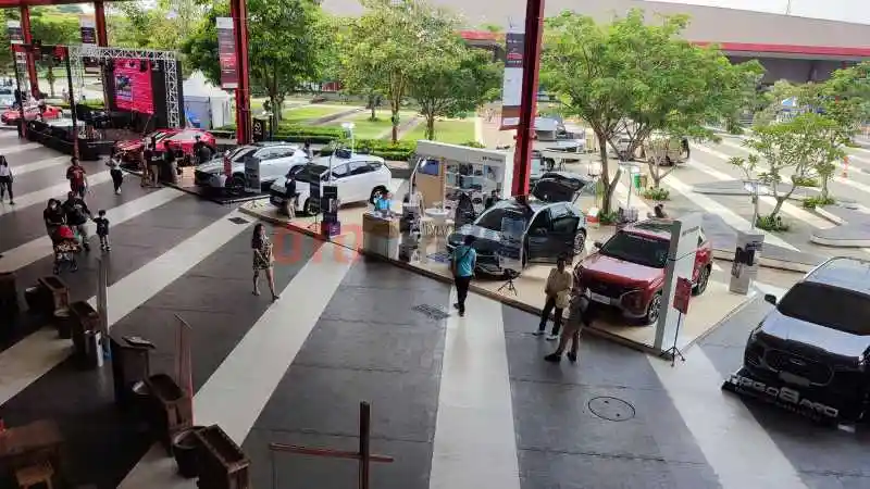 Foto - Indonesia Autovaganza Kelima Digelar, Libatkan Belasan Merek Mobil Dari Berbagai Model dan Merek