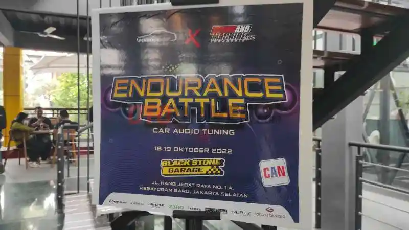 Foto - Enam Toyota Kijang Innova Diesel Akan Dijadikan Bahan Modifikasi Audio