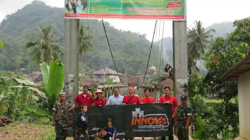 Foto - Innova Community Jalankan Misi Bantuan Musibah Kebakaran Kampung Baduy Luar