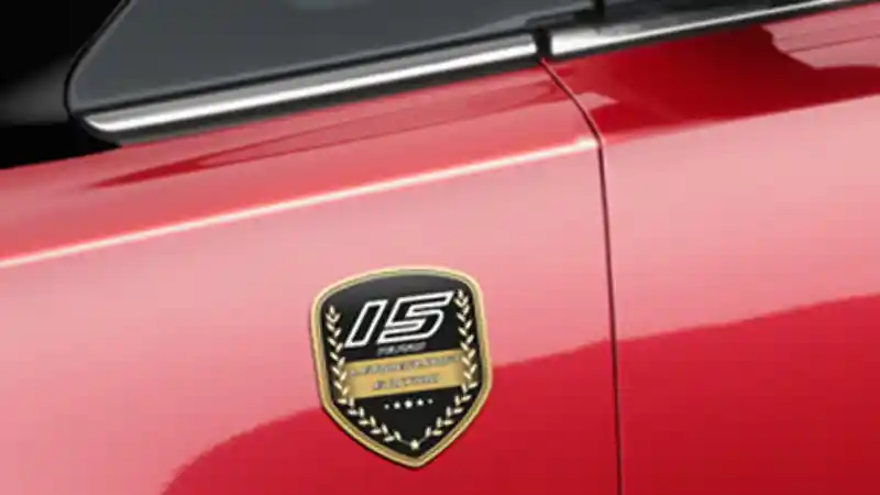 Foto - Muncul Innova Edisi "Leadership" di India