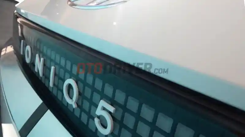 Foto - Bukan BMW Atau Mercedes-Benz, Ioniq 5 Sabet Car Of The Year Jerman