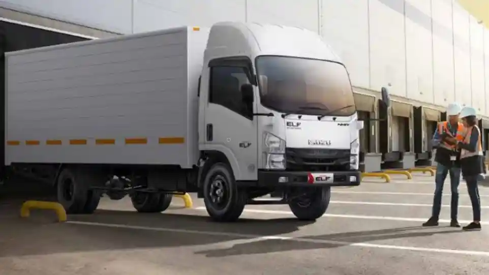 Foto - Inilah Truk Bobot 5-10 Ton Terlaris Kuartal I 2023