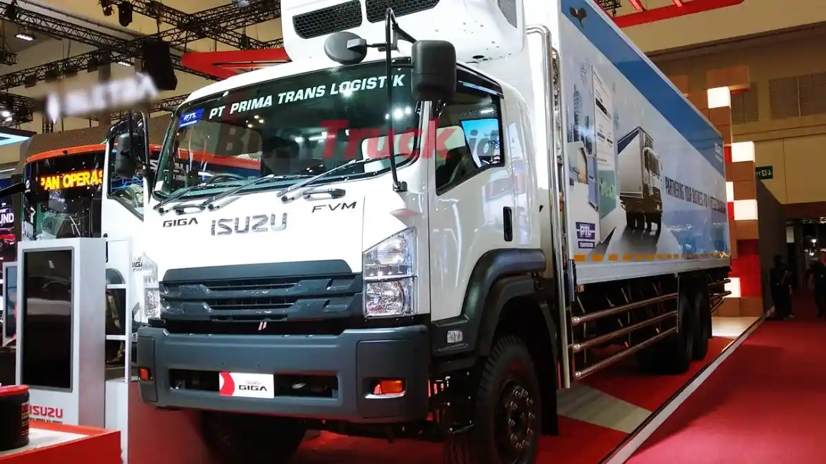 Truk - Isuzu Giga FVM Refrigerator, Truk Dengan ‘Kulkas’ Raksasa