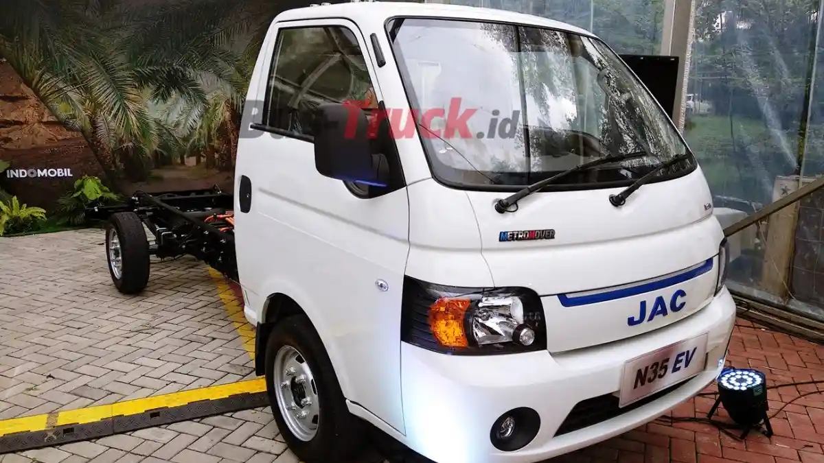 Foto - JAC Panaskan Persaingan Kendaraan Niaga Bertenaga Listrik, Lihat Tiga Model Anyar Mereka