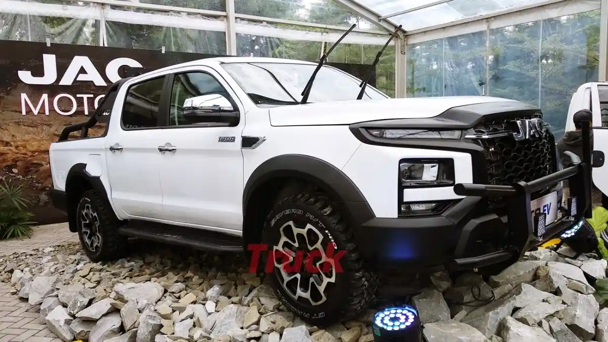 Foto - JAC Panaskan Persaingan Kendaraan Niaga Bertenaga Listrik, Lihat Tiga Model Anyar Mereka