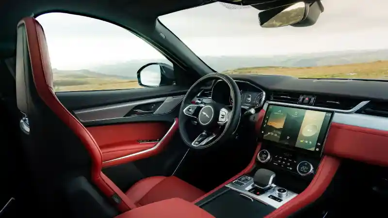 Foto - Jaguar F-Pace Facelift 2022 Hadir di India, Simak Spesifikasinya 