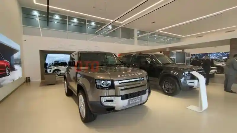 Foto - Jaguar Land Rover Hadirkan Showroom Mewah dan Modern di Jakarta